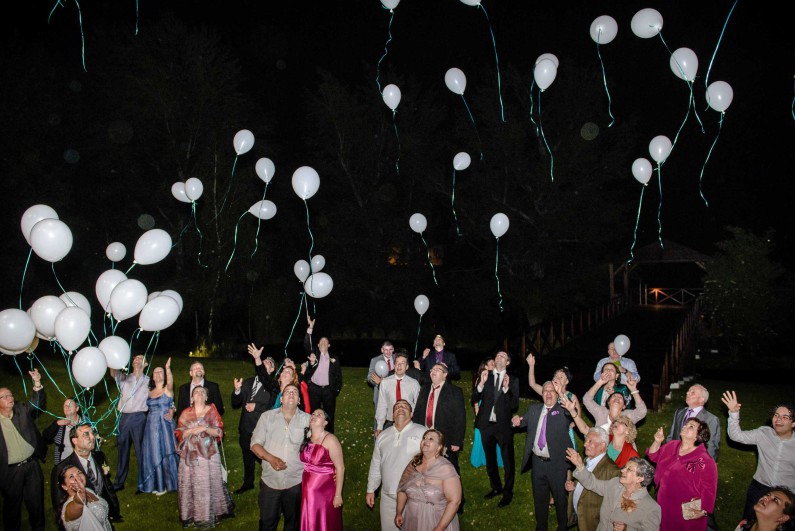 SUELTA DE GLOBOS 2